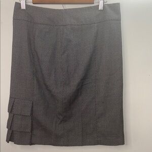 New Directions Black and White Pencil Skirt